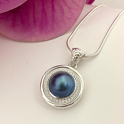 Sterling silver elegant design blue mabe pearl with cubic zirconia stones pendant 30mm long