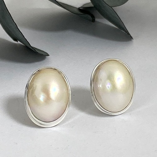Sterling silver medium classic oval white mabe pearl stud earrings