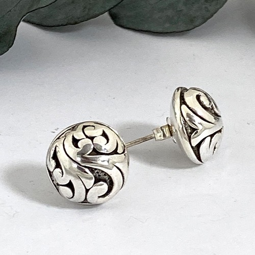 Sterling silver round dome pattern stud earrings 14mm size