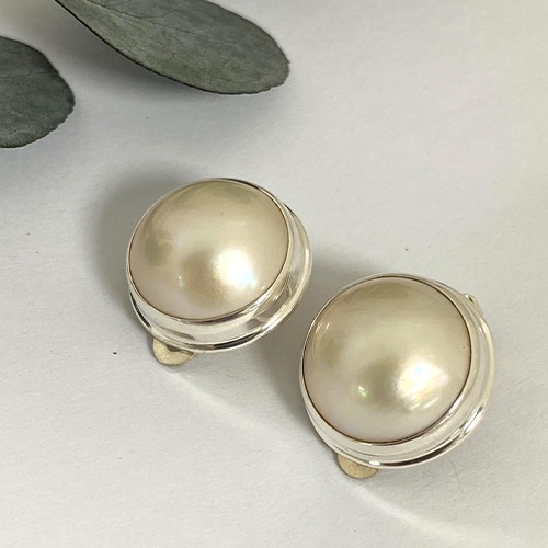 Sterling silver classic large mabe pearl clip on earrings 18mm size