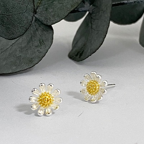 Sterling silver small sunflower stud earrings 8mm size