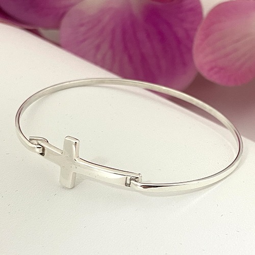 Sterling silver dainty cross clip bangle