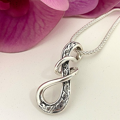 Sterling silver fillagree pattern twirl pendant- 50mm long