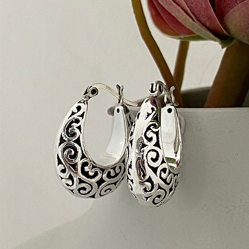 Sterling silver oval fillagree pattern hoop earrings 30mm long