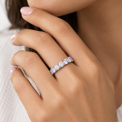 Sterling silver Bella design classic cubic zirconia band ring 4mm wide - Image 2