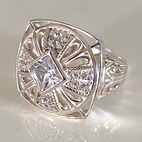 Sterling silver cross pattern cubic zirconia ring 20mm wide - Image 2