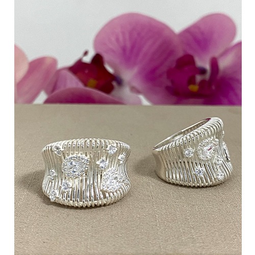 Sterling silver curve lines cubic zirconia ring 20mm wide - Image 3