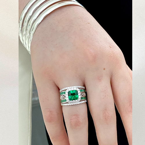 Sterling silver classic square emerald green cubic zirconia band