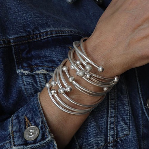 Sterling silver double ball open bangle