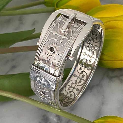 Sterling silver Belt design fillagree pattern solid clip on bangle 20mm wide