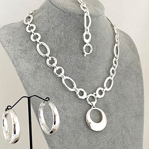 Sterling silver simple circle design pendant 40mm size