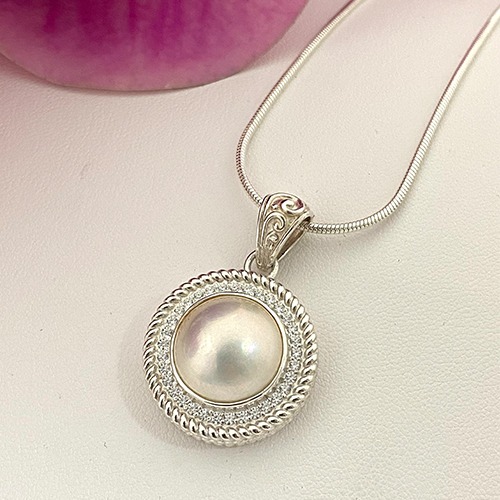 Sterling silver elegant design white mabe pearl with cubic zirconia stones pendant 30mm long