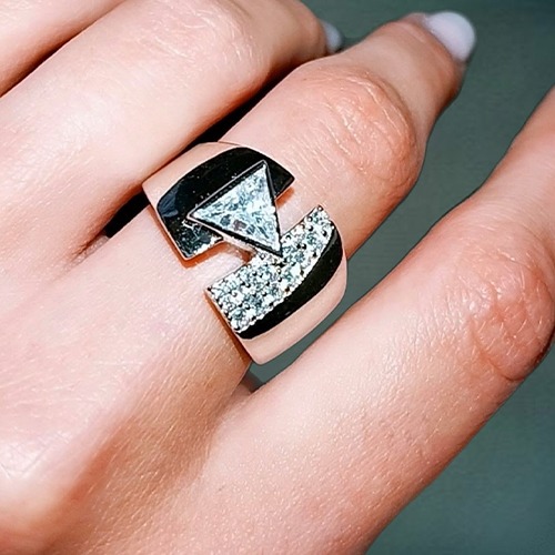 Sterling silver Aleana unique triangle cubic zirconia band ring 14mm wide