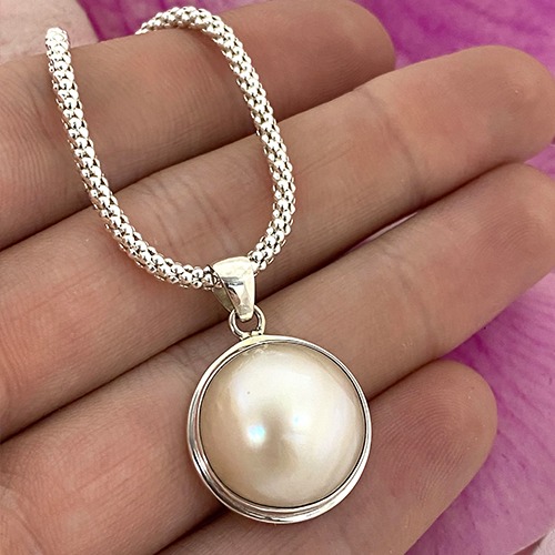 Sterling silver white mabe pearl classic round pendant 30mm long