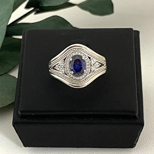 Sterling silver vintage oval halo blue cubic zirconia band ring 16mm wide