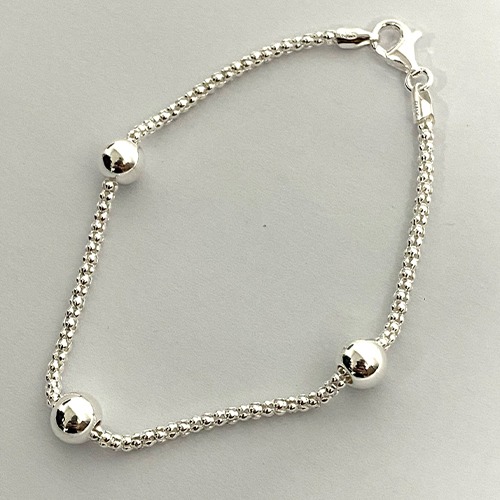Sterling silver 3 ball popcorn necklace - Image 5
