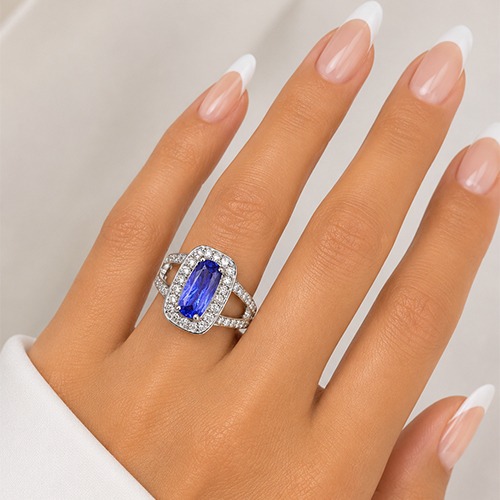 Sterling silver Amberley design rectangular blue tanzanite cubic zirconia band ring 16mm wide - Image 3