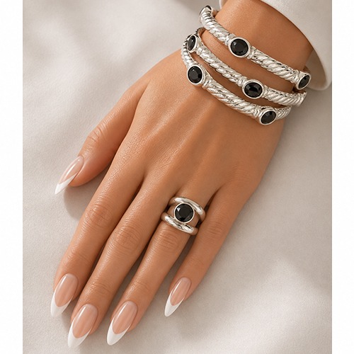 Sterling silver Adel design double band black cubic zirconia 16mm wide - Image 3