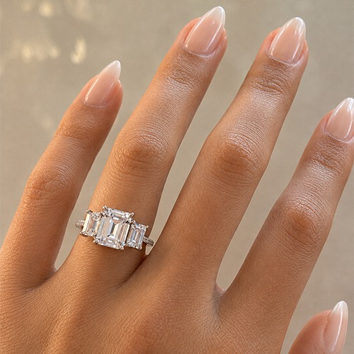 Sterling silver 1.00ct Brilliant triple Emerald cut Moissanite ring 9mm wide - Image 3