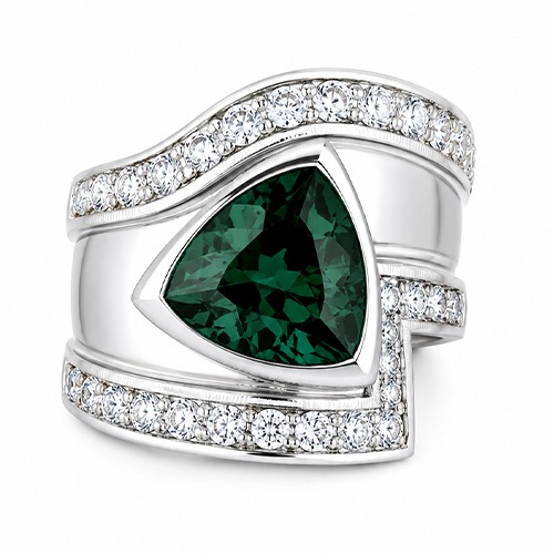 Sterling silver Dallis design triangle emerald green cubic zirconia band ring 20mm wide